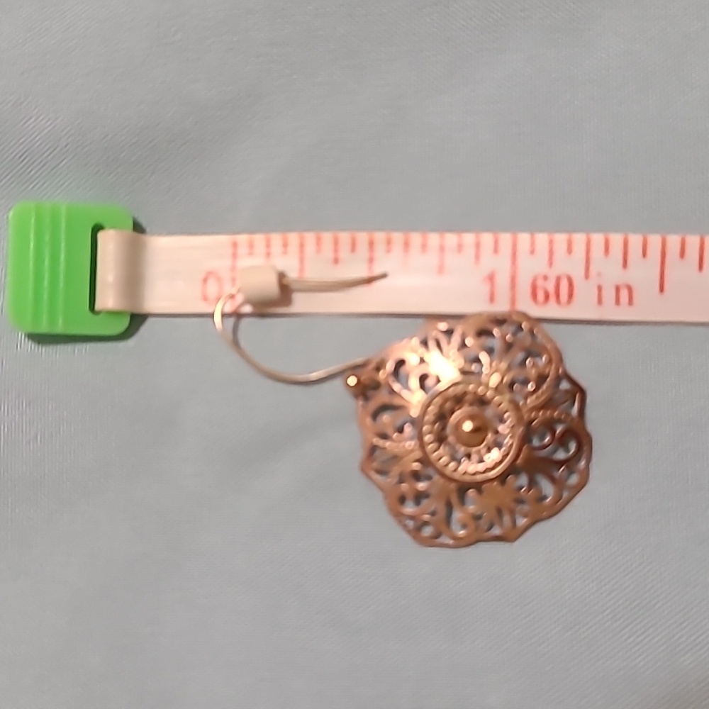 10k filigree dangle earrings . Beautiful vintage design. - Picture 5 of 5